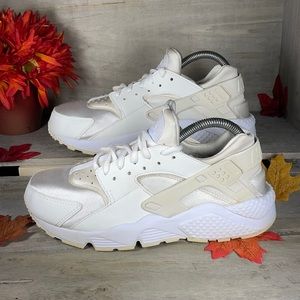 Nike AIR HUARACHE RUN 'TRIPLE WHITE' Sneakers Shoes